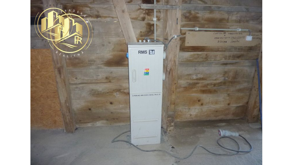 Skladovacie priestory / hala na prenájom v Poprade.