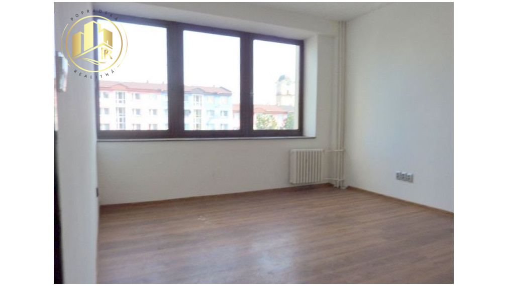 Kancelárske priestory v centre mesta Poprad v blízkosti OC Forum !!