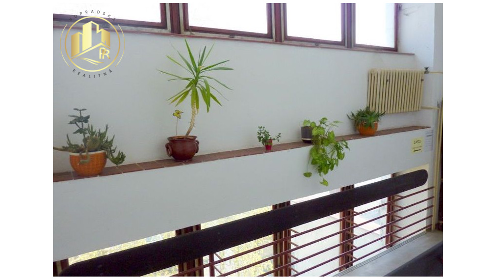 Kancelárske priestory v centre mesta Poprad v blízkosti OC Forum !!