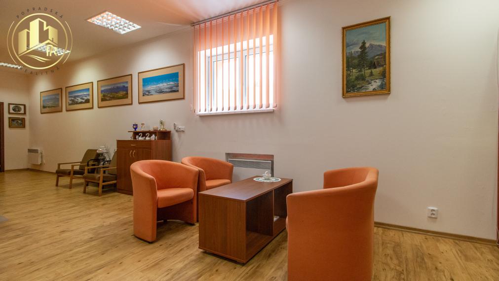 Kancelária na prenájom priamo na námestí mesta Poprad
