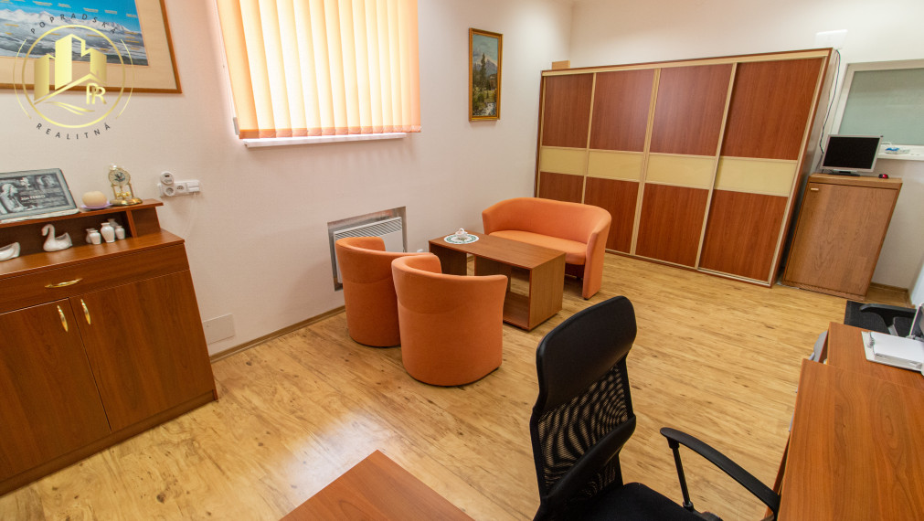 Kancelária na prenájom priamo na námestí mesta Poprad