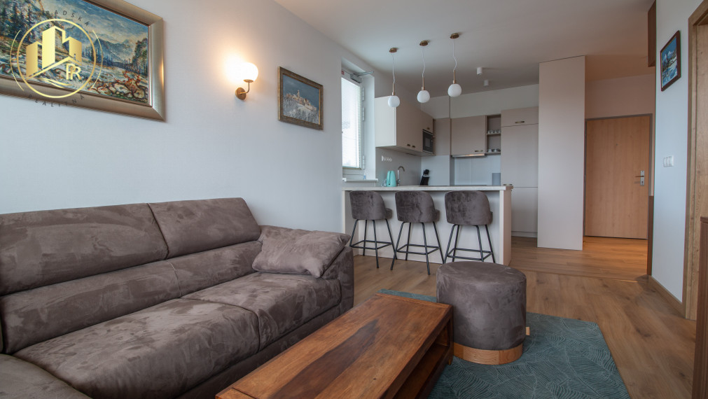 Štýlový 2-izbový byt s balkónom, parkovaním a výhľadom – top lokalita Poprad