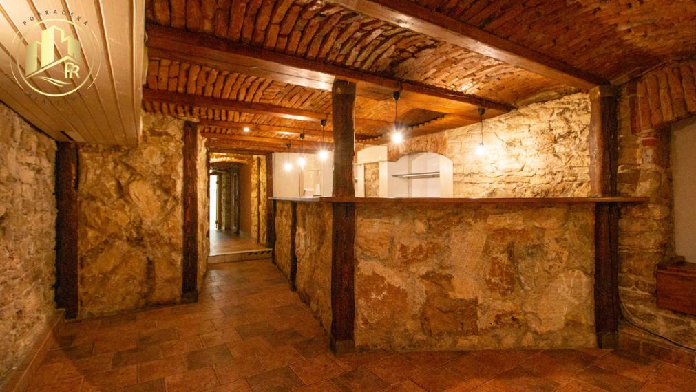 Reprezentatívny priestor na prenájom priamo na námestí mesta Poprad