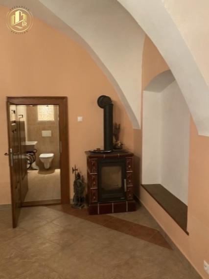 Priestranné kancelárske priestory na prenájom priamo na námestí Poprad - Spišská Sobota