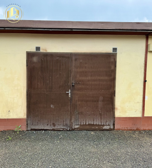 Veľká garáž na prenájom, Starý Juh - Poprad