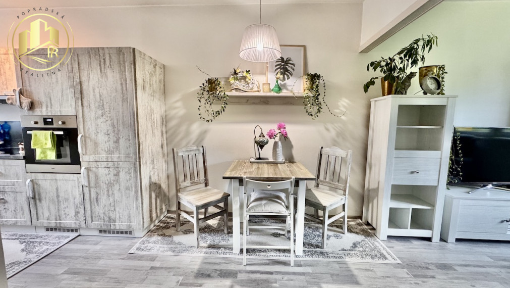 Nádherný 2 - izbový byt na predaj, Tatranská Lomnica