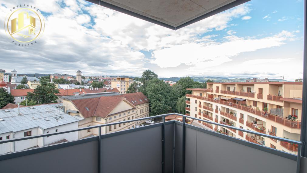 Štýlový 2-izbový byt s balkónom, parkovaním a výhľadom – top lokalita Poprad