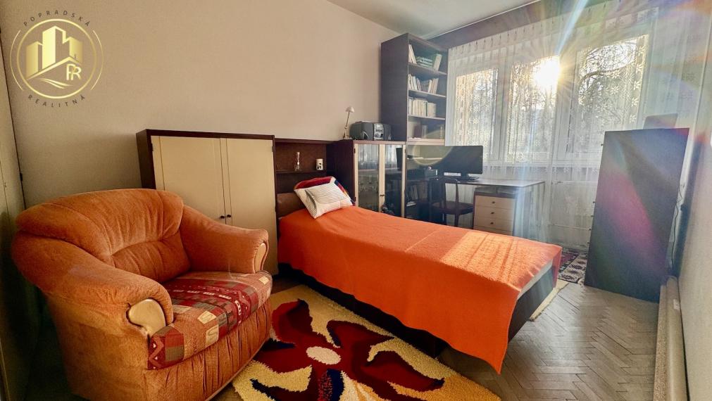 Veľkorysý 3-izbový byt s veľkým zaskleným balkónom priamo pri OC Fórum