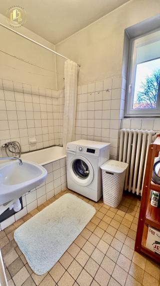 Veľkorysý 3-izbový byt s veľkým zaskleným balkónom priamo pri OC Fórum