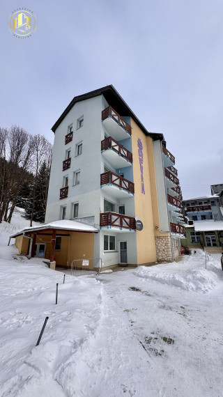 Krásny apartmán so skvelou polohou na predaj na Donovaloch