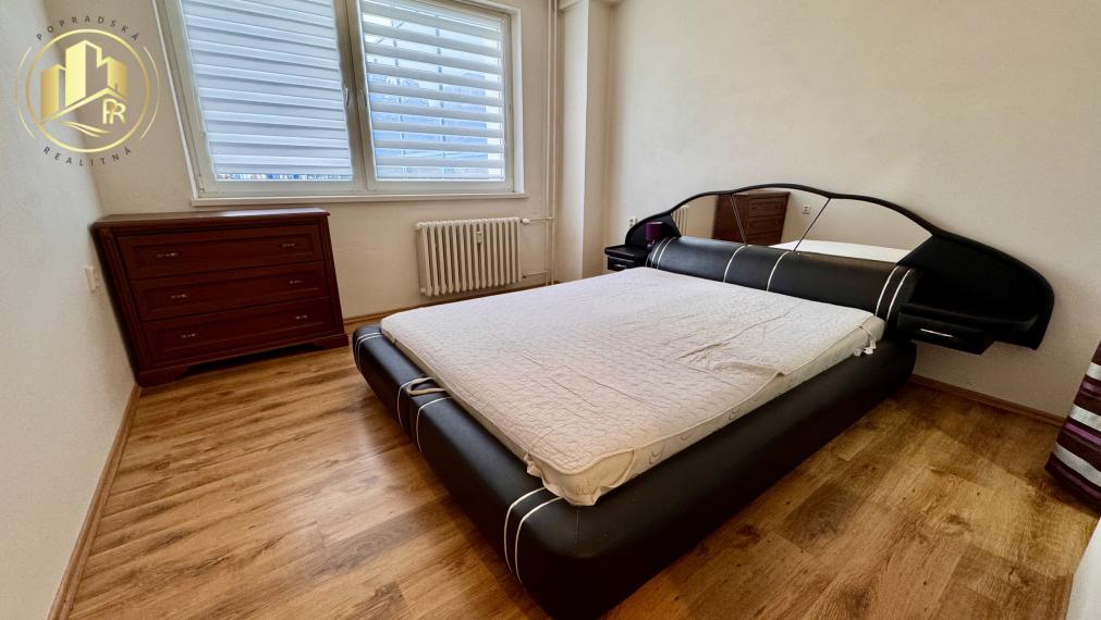 Priestranný 3-izbový byt s balkónom na prenájom, Poprad Juh