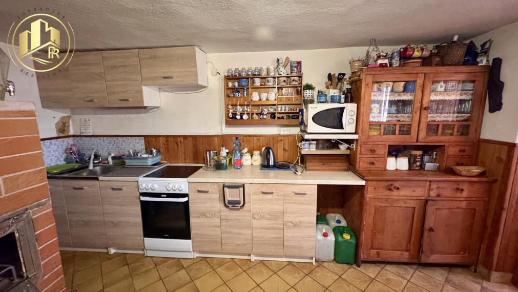 Trojpodlažná záhradná chata s celoročným potenciálom – Dubina III, Hranovnica