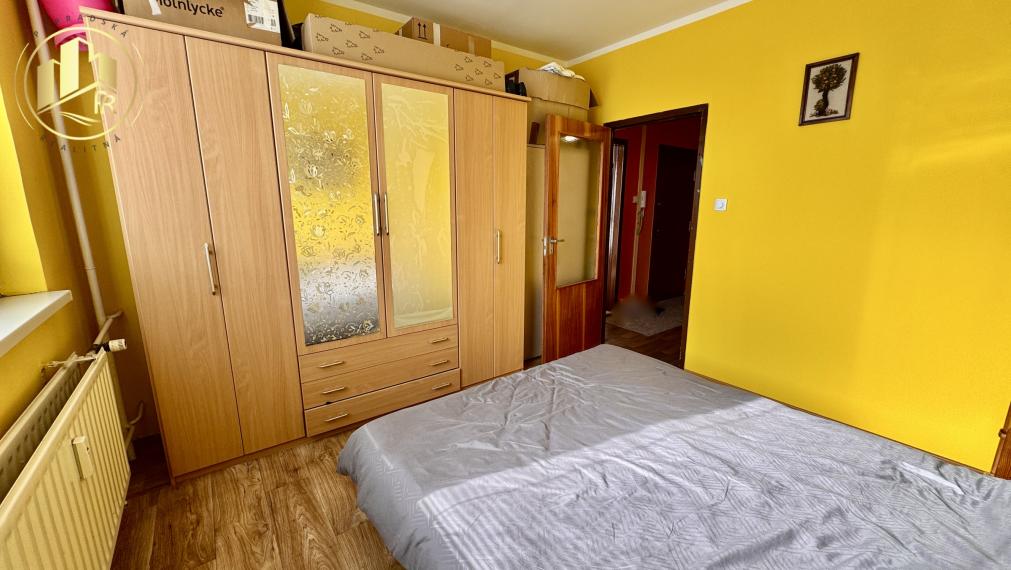 PRENÁJOM 2i bytu s balkónom, Starý Juh – voľný od mája