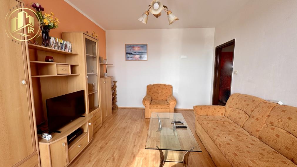 PRENÁJOM 2i bytu s balkónom, Starý Juh – voľný od mája