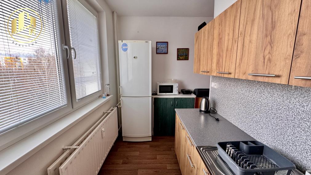 PRENÁJOM 2i bytu s balkónom, Starý Juh – voľný od mája