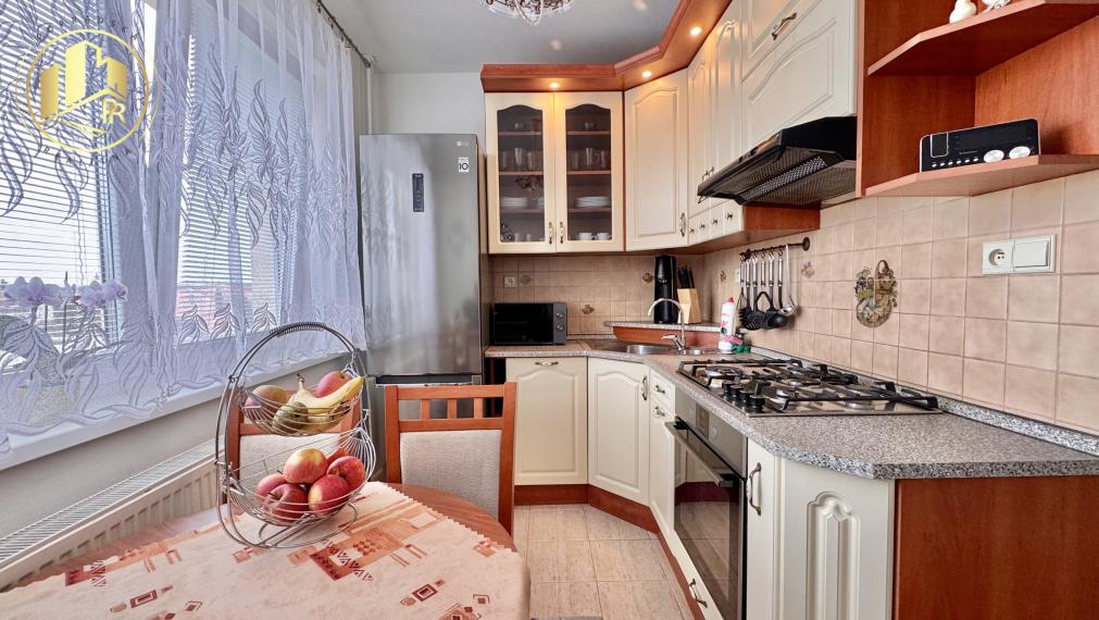 3-izbový byt s dvoma loggiami a výhľadom na Tatry – Poprad Veľká, komplet zariadený