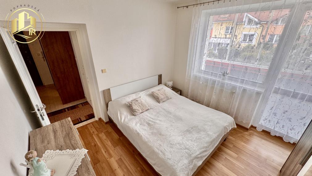 3-izbový byt s dvoma loggiami a výhľadom na Tatry – Poprad Veľká, komplet zariadený