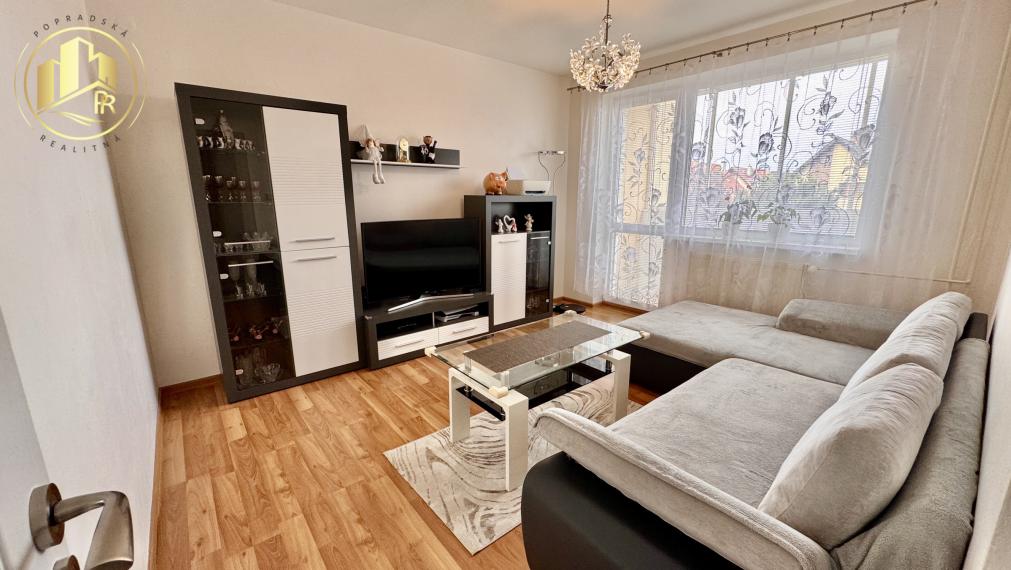 3-izbový byt s dvoma loggiami a výhľadom na Tatry – Poprad Veľká, komplet zariadený