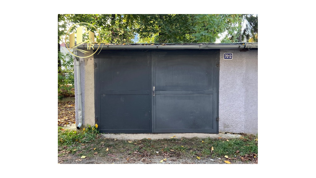 Prenájom garáže v centre mesta – Poprad