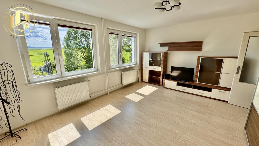 3-izbový byt s balkónom, záhradkou a garážou v pokojnej lokalite obce Štrba