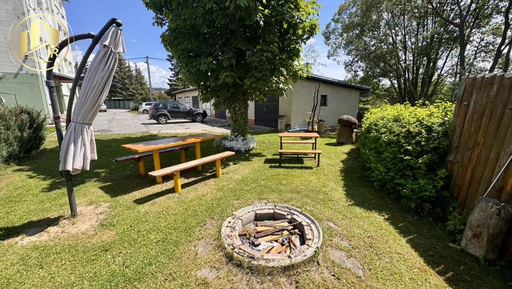 3-izbový byt s balkónom, záhradkou a garážou v pokojnej lokalite obce Štrba