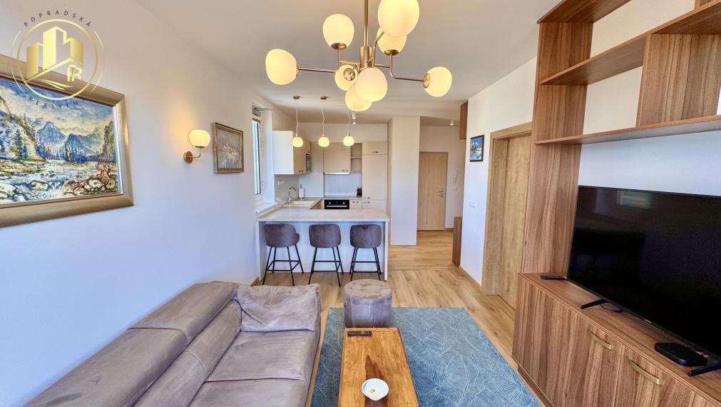 Kompletne zariadený 2-izbový byt s balkónom a parkovaním v centre Popradu