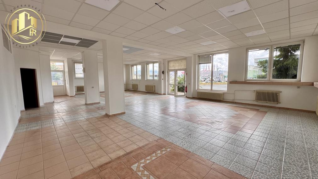 Prenájom obchodno-kancelárskych priestorov | 176 m² | Poprad - VEĽKÁ