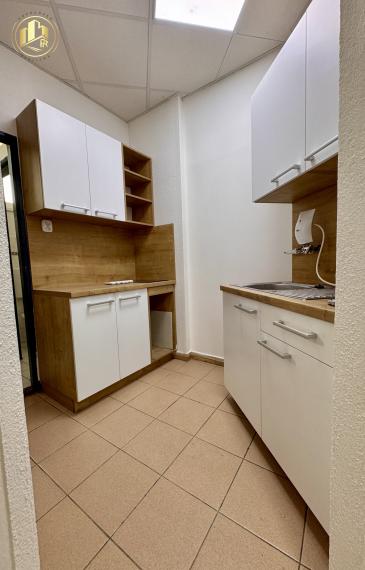 Prenájom obchodno-kancelárskych priestorov | 176 m² | Poprad - VEĽKÁ
