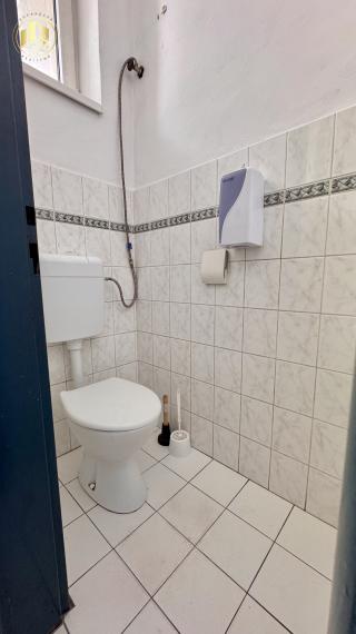 Prenájom obchodno-kancelárskych priestorov | 176 m² | Poprad - VEĽKÁ