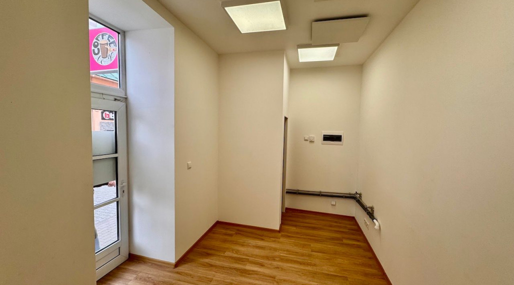 Obchodné priestory na prenájom, centrum mesta Poprad