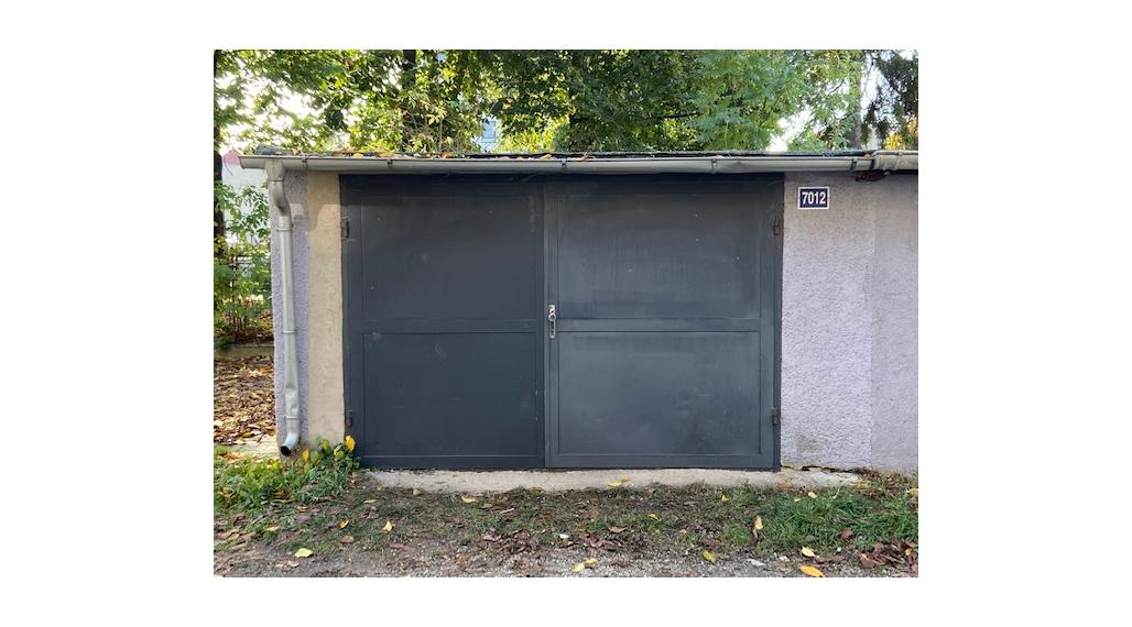 Prenájom garáže v centre mesta – Poprad