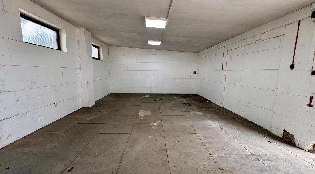 Prenájom 3 zateplených garáží | 48 m² | Poprad - Veľká