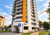 VÝRAZNÁ ZĽAVA !! Kompletne zariadený 2-izbový byt s balkónom a parkovaním v centre Popradu - fotografia 14