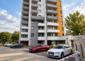 VÝRAZNÁ ZĽAVA !! Kompletne zariadený 2-izbový byt s balkónom a parkovaním v centre Popradu - fotografia 12
