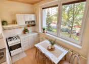 Znížená cena !! 3-IZBOVÝ BYT 69,22 m² V SKVELEJ LOKALITE POPRADU na predaj ! - fotografia 8