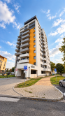 VÝRAZNÁ ZĽAVA !! Kompletne zariadený 2-izbový byt s balkónom a parkovaním v centre Popradu - fotografia 14