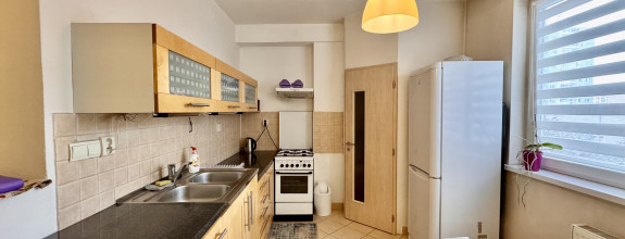 Priestranný 3-izbový byt s balkónom na prenájom, Poprad Juh