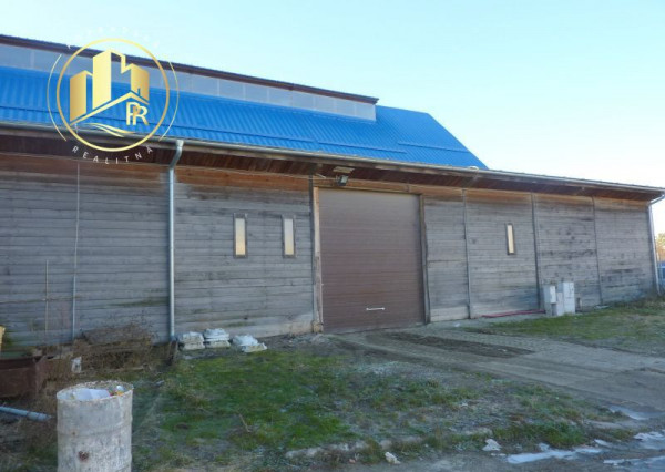 Skladovacie priestory / hala na prenájom v Poprade.