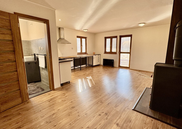 Chata na predaj v obci Kráľova Lehota – vstupná brána do Tatier a Liptova