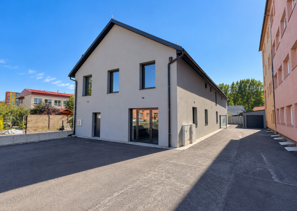 271 m² PRIESTOR PRE VAŠE PODNIKANIE | KOMPLETNE ZREKONŠTRUOVANÝ OBJEKT | PARKOVANIE | BILLBOARD
