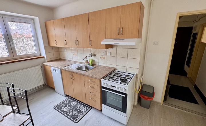 Útulný 2 izbový byt s balkónom na prenájom v širšom centre Popradu - fotografia 15