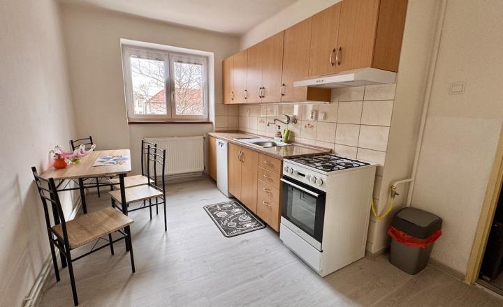 Útulný 2 izbový byt s balkónom na prenájom v širšom centre Popradu - fotografia 14
