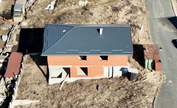 Rodinný dom vo Vlkovej – ideálne miesto pre Vašu budúcnosť! - fotografia 17