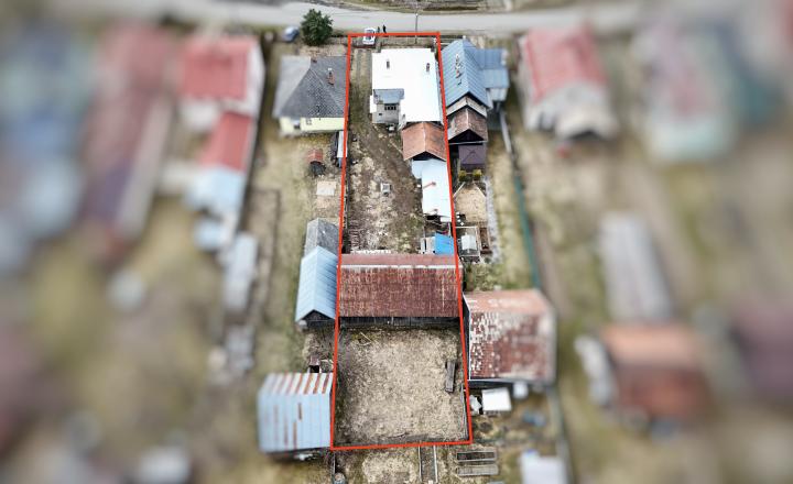 Rodinný dom v pôvodnom stave s veľkým pozemkom – Šuňava - fotografia 2