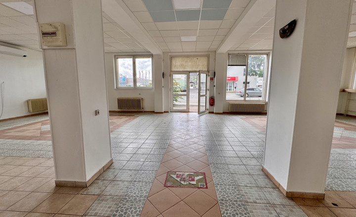 Prenájom obchodno-kancelárskych priestorov | 176 m² | Poprad - VEĽKÁ - fotografia 3