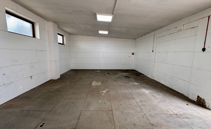 Prenájom 3 zateplených garáží | 48 m² | Poprad - Veľká