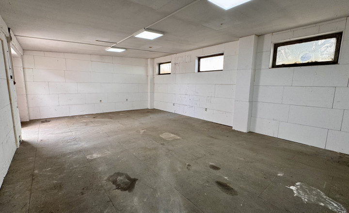 Prenájom 3 zateplených garáží | 48 m² | Poprad - Veľká - fotografia 2
