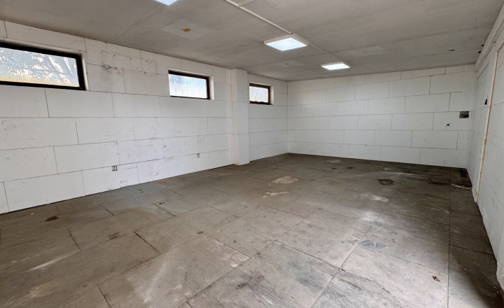 Prenájom 3 zateplených garáží | 48 m² | Poprad - Veľká - fotografia 3