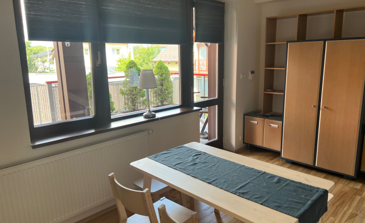 MODERNÝ APARTMÁN S VEĽKOU TERASOU A SÚKROMNÝM PARKOVANÍM – POPRAD, VEĽKÁ - fotografia 14