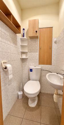 Znížená cena !! 3-IZBOVÝ BYT 69,22 m² V SKVELEJ LOKALITE POPRADU na predaj ! - fotografia 4